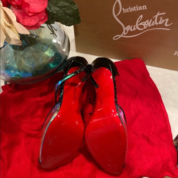 🎉HOST PICK🎉💎Christian Louboutin Tiny Disco PVC Heels - Picture 4 of 5